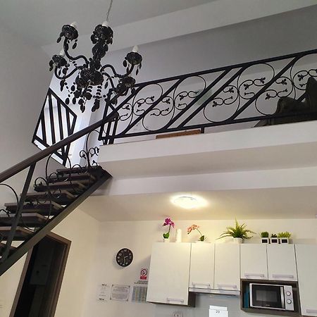 Central Luxury Apartments Varazdin Bilik gambar